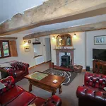 Little Barracks, Characterful In Rural Location Little Strickland