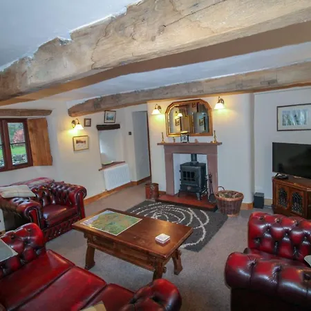 Little Barracks, Characterful In Rural Location Little Strickland
