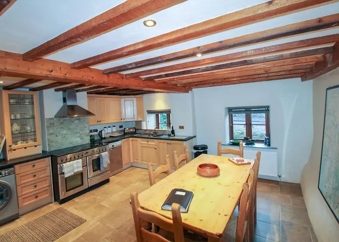 Little Barracks, Characterful In Rural Location Holiday home